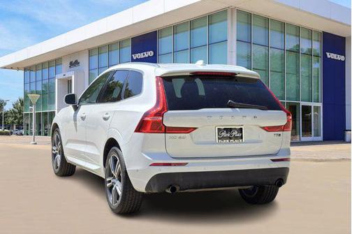 2018 Volvo XC60 T5 Momentum