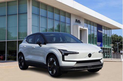 2025 Volvo EX30 Twin Motor Plus