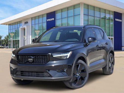 2026 Volvo XC40 Black Edition Ultra, B5 AWD Gas (mild hybrid)