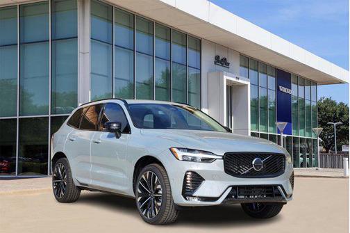 2026 Volvo XC60 B5 Ultra