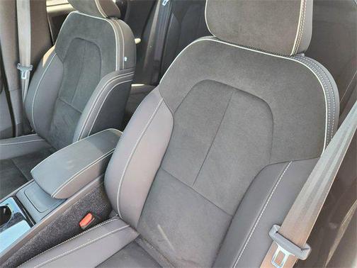 2023 Volvo XC40 Recharge Pure Electric Twin Plus