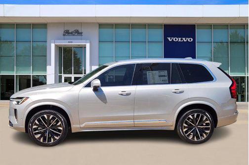 2025 Volvo XC90 B5 Plus 7-Seater