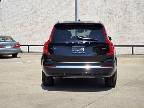 2025 Volvo XC90 B6 Plus 7-Seater