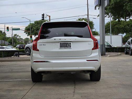 2024 Volvo XC90 Recharge Plug-In Hybrid T8 Plus 6-Seater