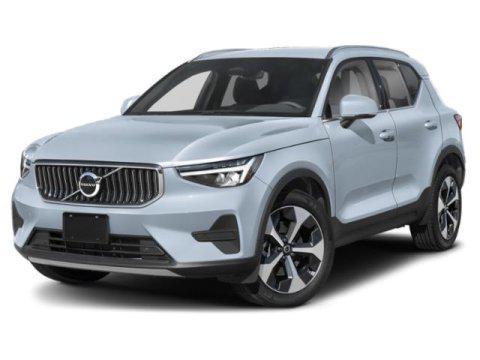 2025 Volvo XC40 B5 Ultra Dark Theme