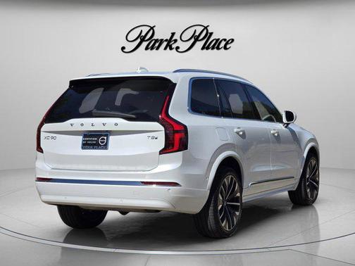 2025 Volvo XC90 Plug-In Hybrid T8 Plus 7-Seater