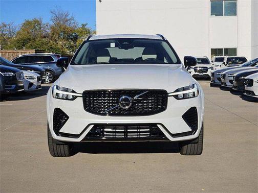 2025 Volvo XC60 Plug-In Hybrid T8 Ultra