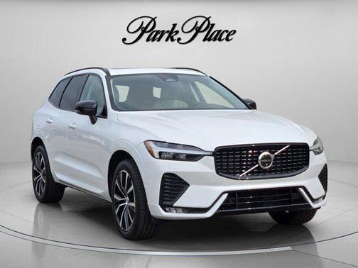 Crystal White Metallic 2024 Volvo XC60 B5 Plus Dark Theme