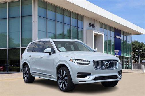 2025 Volvo XC90 Plug-In Hybrid T8 Plus 7-Seater