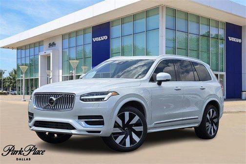 2025 Volvo XC90 Plug-In Hybrid T8 Plus 7-Seater