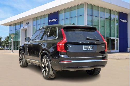 2025 Volvo XC90 Plug-In Hybrid T8 Plus 7-Seater