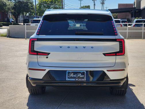 2025 Volvo EX90 Twin Motor Ultra