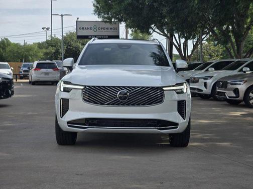 2025 Volvo XC90 B6 Ultra
