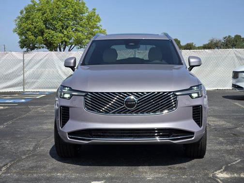 2026 Volvo XC90 B5 Core