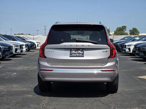 2026 Volvo XC90 B5 Core