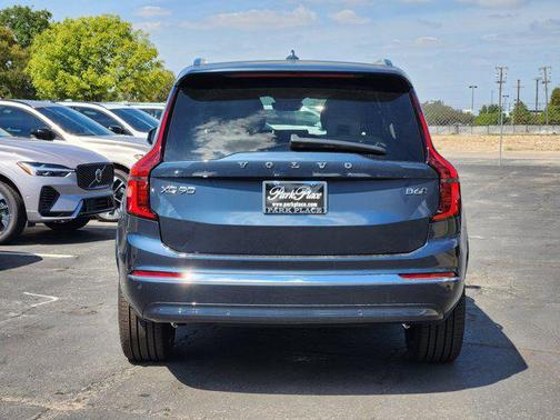 2026 Volvo XC90 B6 Ultra 7-Seater