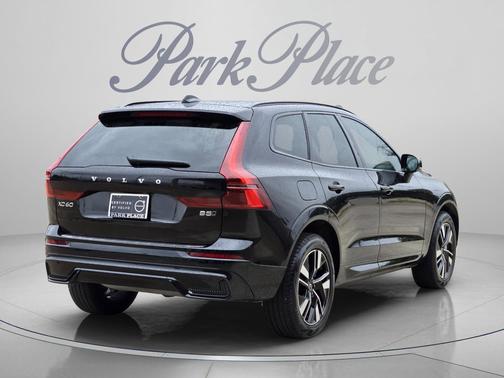 Onyx Black Metallic 2026 Volvo XC60 B5 Core