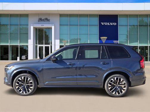 2026 Volvo XC90 B6 Ultra Dark Theme 7-Seater