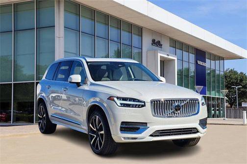 2025 Volvo XC90 B6 Plus 7-Seater