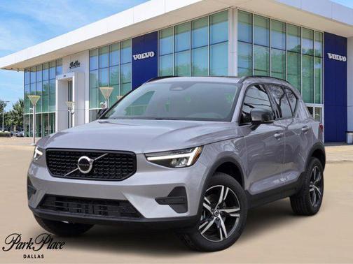 2026 Volvo XC40 B4 Core