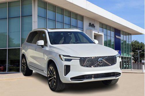 2026 Volvo XC90 B5 Plus 7-Seater