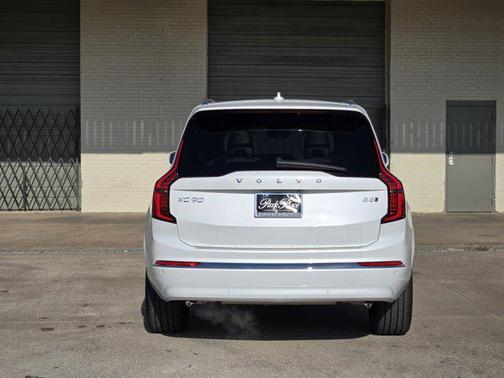 2026 Volvo XC90 B5 Plus 7-Seater