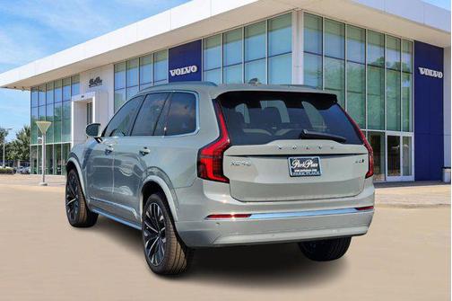 2026 Volvo XC90 B6 Plus 7-Seater
