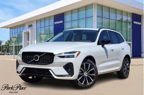 2025 Volvo XC60 B5 Plus