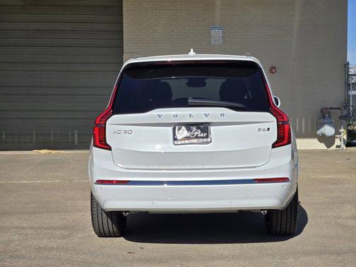 2026 Volvo XC90 B6 Plus 6-Seater