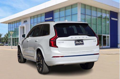 2026 Volvo XC90 B6 Plus 6-Seater