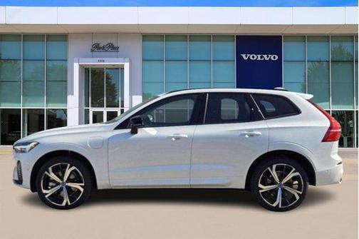 2025 Volvo XC60 Plug-In Hybrid T8 Ultra