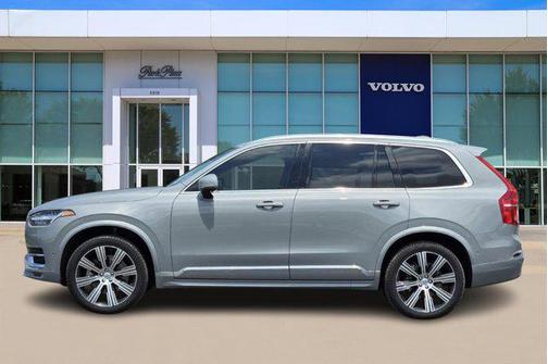 2025 Volvo XC90 B6 Plus 7-Seater