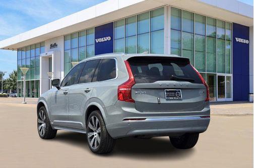 2025 Volvo XC90 B6 Plus 7-Seater