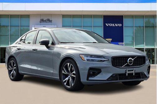 2025 Volvo S60 B5 Core