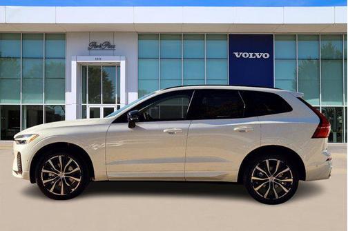 2025 Volvo XC60 B5 Plus