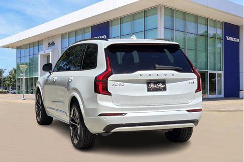 2026 Volvo XC90 B6 Ultra Dark Theme 7-Seater