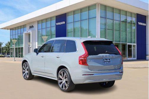 2025 Volvo XC90 B6 Plus 7-Seater