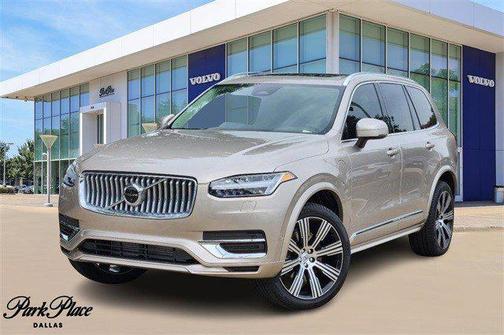 2025 Volvo XC90 Plug-In Hybrid T8 Plus 7-Seater