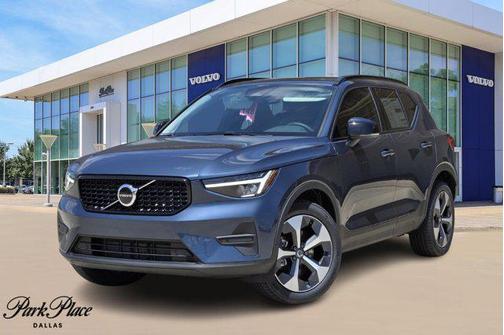 2026 Volvo XC40 B5 Core