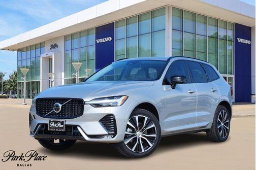 2023 Volvo XC60 B5 Plus Dark Theme