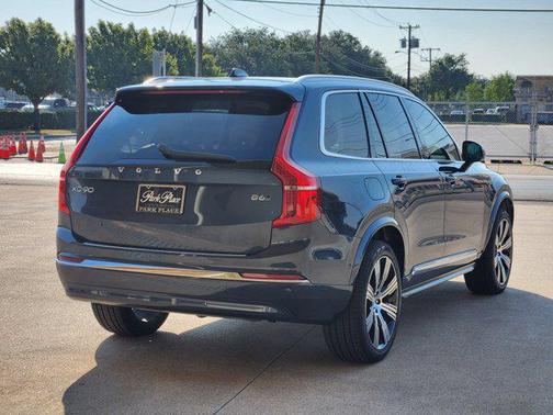 2025 Volvo XC90 B6 Plus 7-Seater