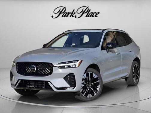 Vapour Grey Metallic 2026 Volvo XC60 B5 Plus