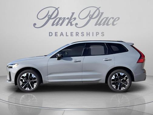 Vapour Grey Metallic 2026 Volvo XC60 B5 Plus