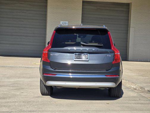 2022 Volvo XC90 T6 Inscription