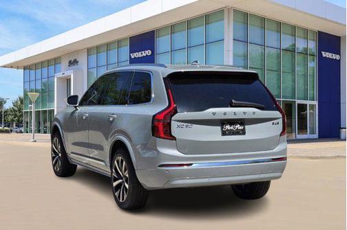 2025 Volvo XC90 B6 Core