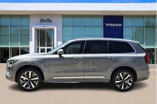 2025 Volvo XC90 B6 Core