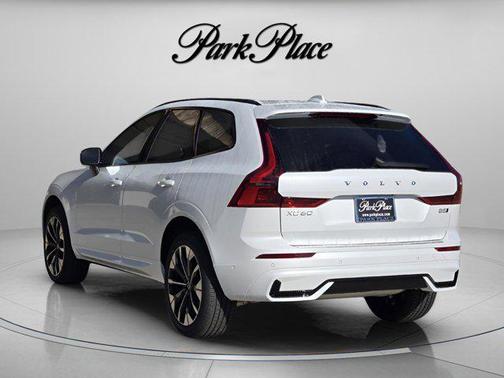 2026 Volvo XC60 B5 Plus