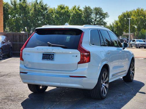 2025 Volvo XC90 B6 Plus 7-Seater