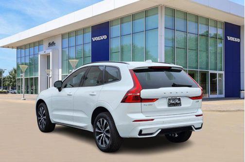 2025 Volvo XC60 B5 Core