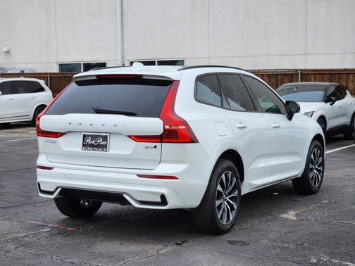 2025 Volvo XC60 B5 Core